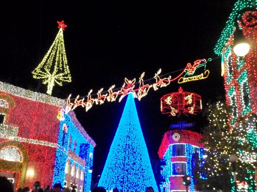 Osborne Family Spectacle of Dancing Lights at Disney's Hollywood Studios