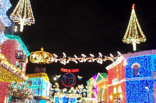 Osborne Family Spectacle of Dancing Lights at Disney's Hollywood Studios