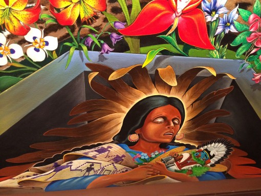 Eerie murals at the Denver Airport have conspiracy theorist buzzing.  What's your take?