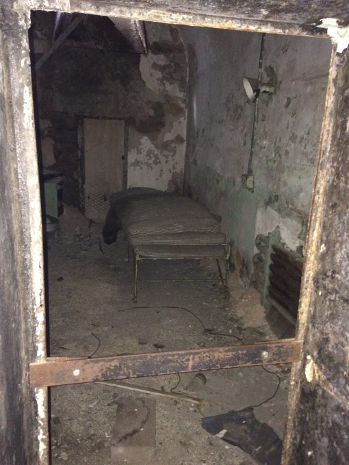 Cell inside of the Eastern State Penitentiary in Philadelphia