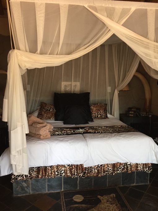 African Rock Lodge in Hoedspruit, South Africa is the perfect spot to stay for a self catering visit to Kruger National Park